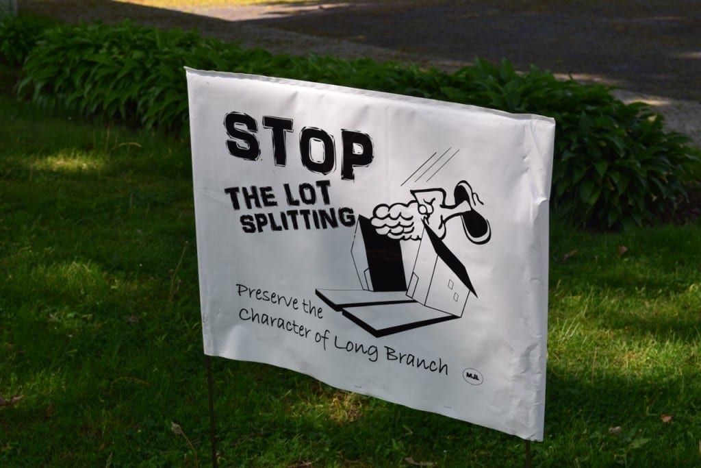 The sign is not a product of the Long Branch Neighbourhood Association. Jaan Pill photo.